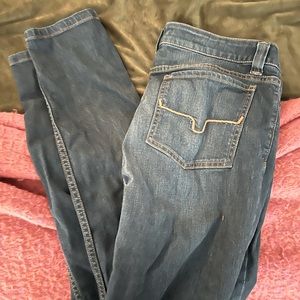 Kimes Ranch Bonnie skinny